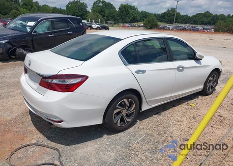 2016 Honda Accord Lx z USA, uszkodzony, nr VIN 1HGCR2F38GA008501